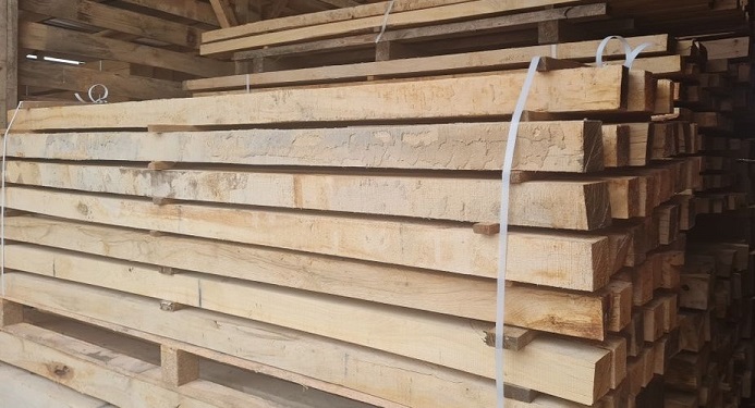 Tammiparru 80 x 80 x 2.500 mm (tilaustuote)