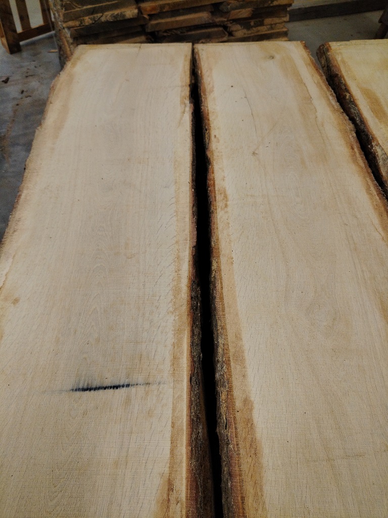 Tammilankku 35 mm x 200 – 250 mm x 1.250 – 1.300 mm.